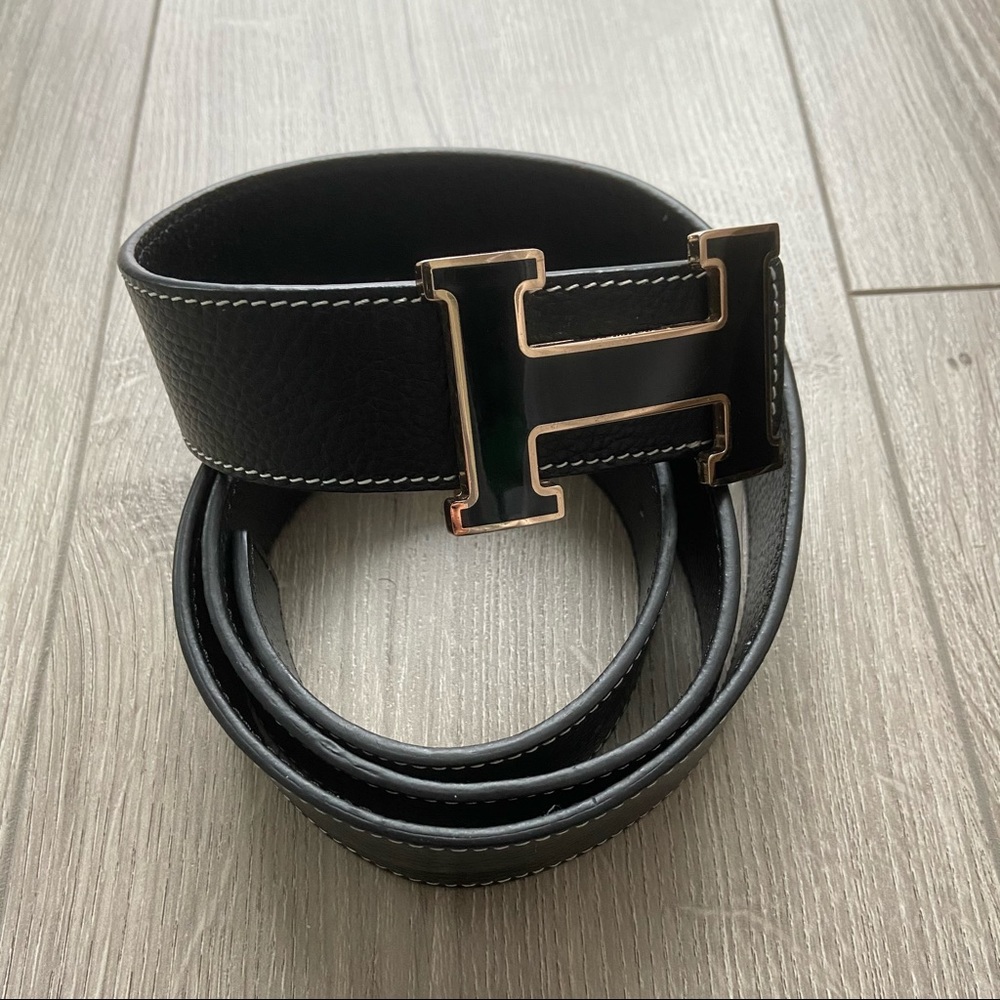 Black Leather Women’s Belt with H Buckle